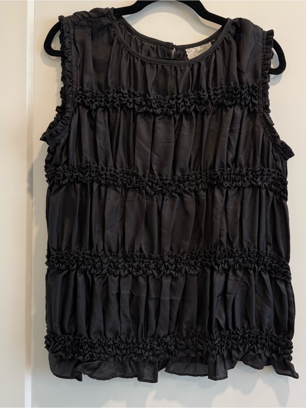 Ryu Black Ruffled Sleeveless Blouse 100% Silk